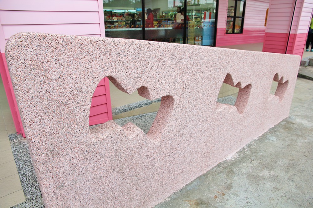 台中新景點 | 7-11后糖門市~超可口粉紅小七糖果屋，全台最少女心的7-ELEVEN！