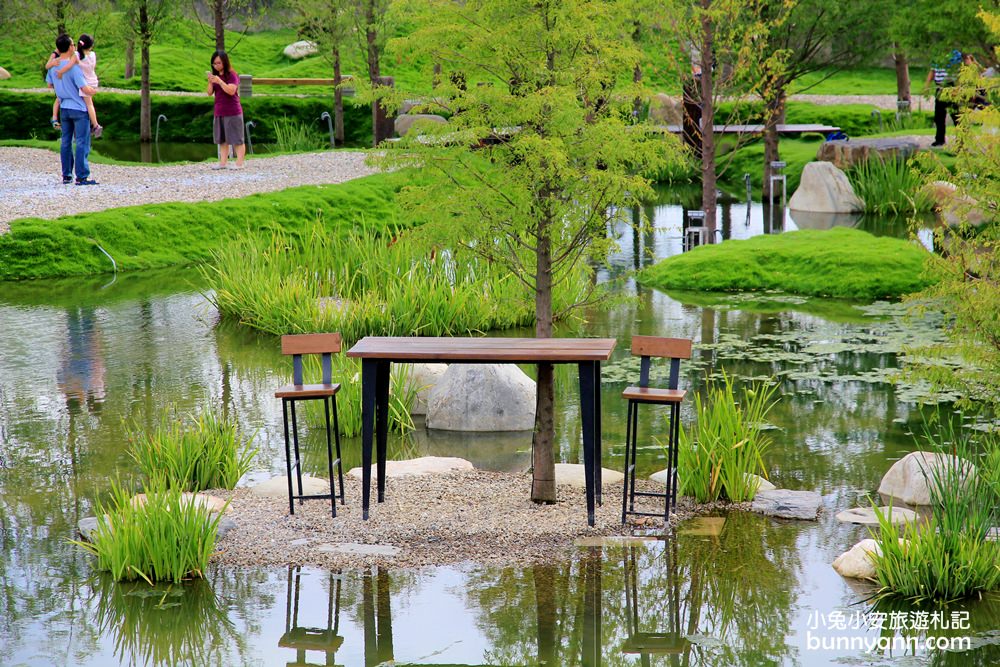 雲林新景點 | 走入明信片~澄香堂景觀餐廳，擁抱愛心綠色森林湖，最美時刻在此。