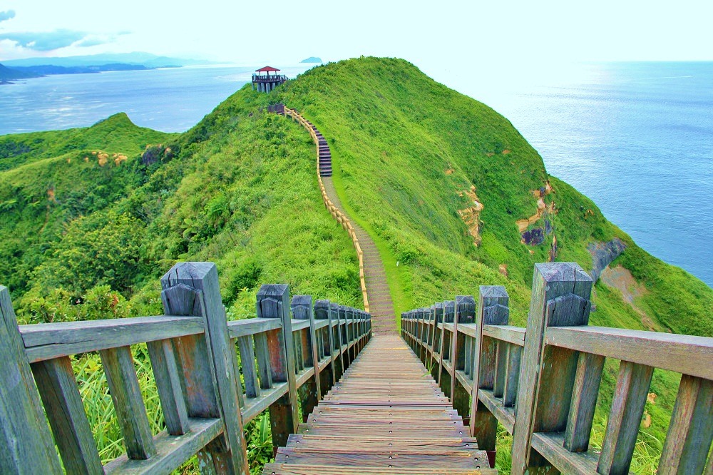 全台》放鬆心情來濱海與登山步道爬山吧！特搜出遊人氣步道，漂浮天空、大海、山景全都行～
