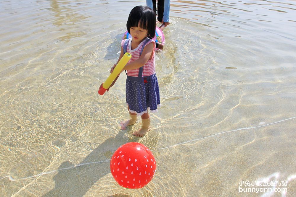 南寮漁港這樣玩！美拍波光市集，免費玩水堆沙堡，單車漫遊去