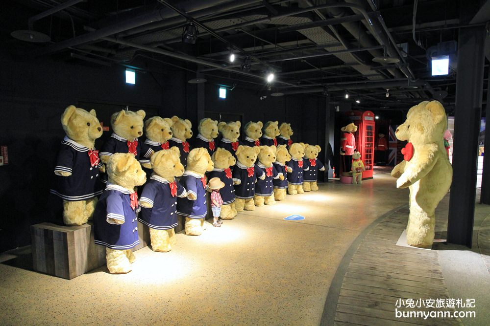新竹新景點》關西小熊博物館，可愛小熊陪你一起環遊世界趣～超萌班機起飛！