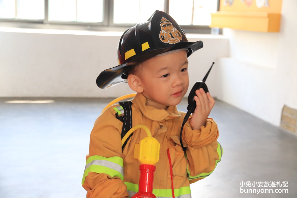 台南景點》台南最新消防史料館，來當一日小小消防員！
