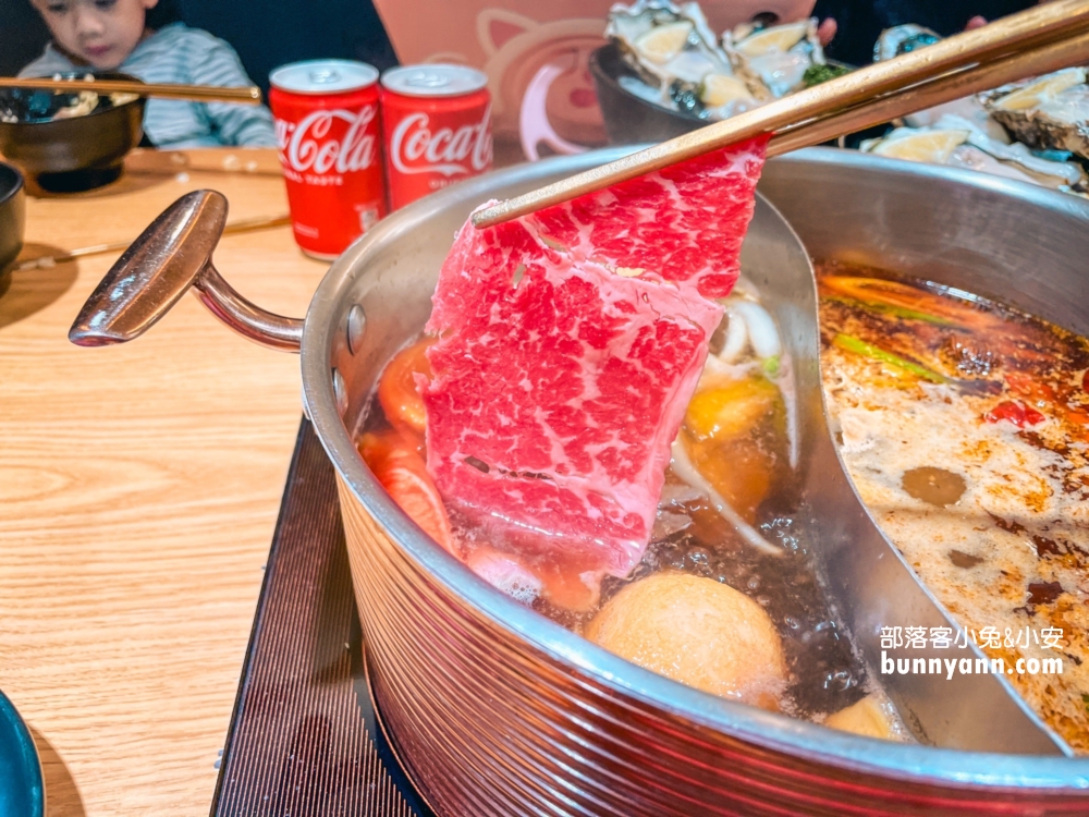 天母美食「藏王極上鍋物天母店」來吃日本A5和牛，環境、菜單、口味一次打包。
