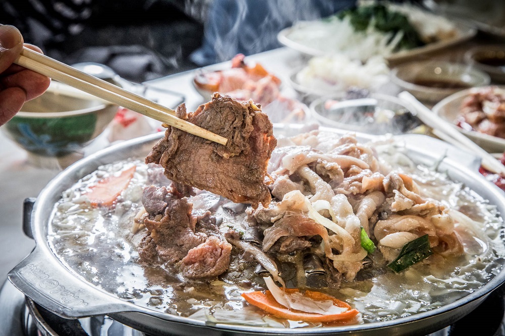 帶你吃【韓江烤肉】牛小排吃到飽，韓式小菜隨你夾(菜色)