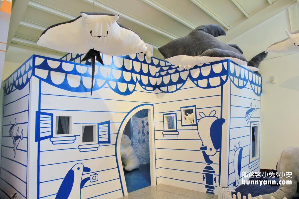 【金鵬巾緻親子館】周末限定的巨人部屋，看北極熊洗泡泡浴