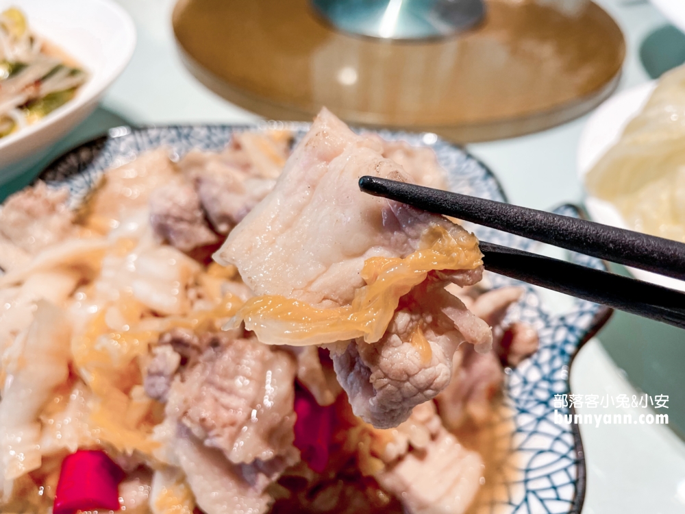 【淡水】海宴新台菜會館，超酷的金字塔炒飯不錯吃
