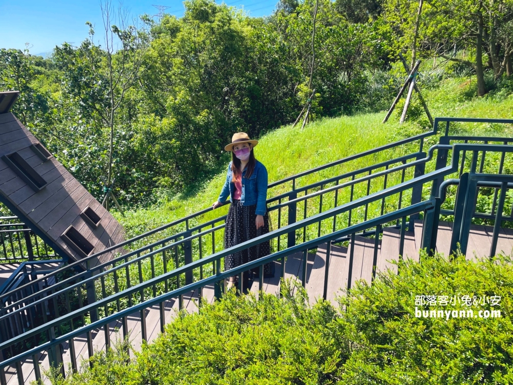 新竹香山青青草原最長磨石子溜滑梯，超人氣戶外親子景點