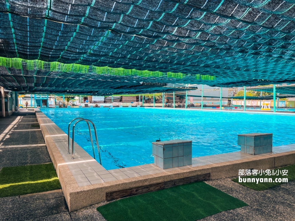 宜蘭冬山松樹門游泳池，嗨玩三層樓滑水道(2022門票)