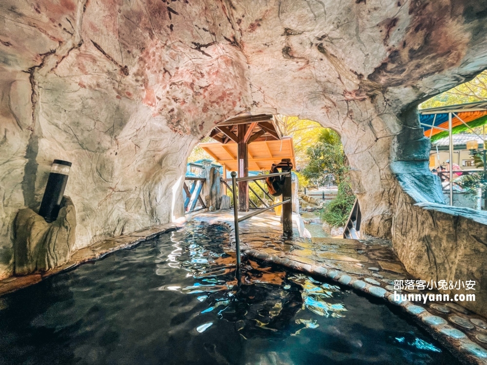天然谷溫泉會館｜尖石溫泉SPA，洞窟溫泉和滑水道真好玩
