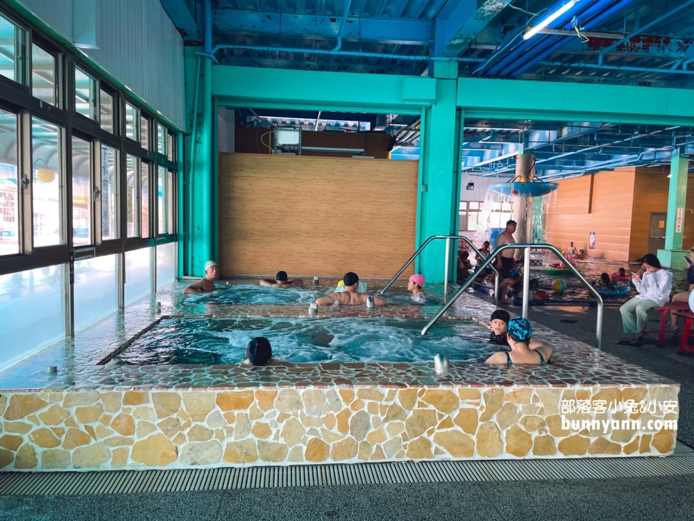 台中市區玩水推薦「寶闊健康活水休閒館」超強滑水道與室內戲水池