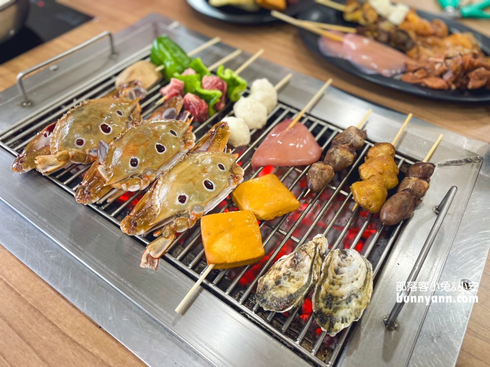 【宜蘭】海世界複合式碳烤，來烤牡蠣、螃蟹、鮮魚、透抽、肉類吃到飽!!