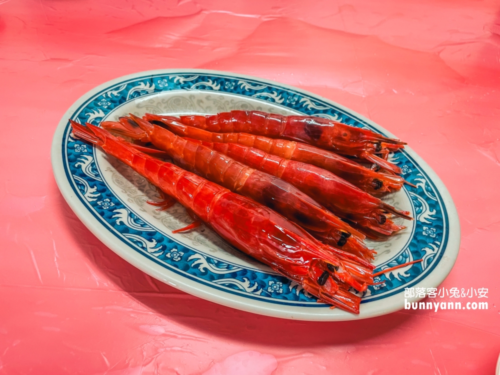 八斗子【榮興海產小吃店】隱藏版海鮮餐廳，帝王螃蟹三千元內吃得到