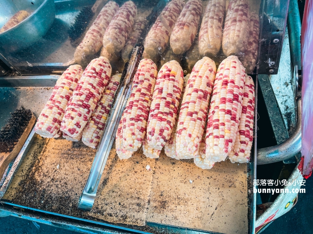 大甲鎮瀾宮廟旁古早味烤玉米，好吃烤玉米三支一百元