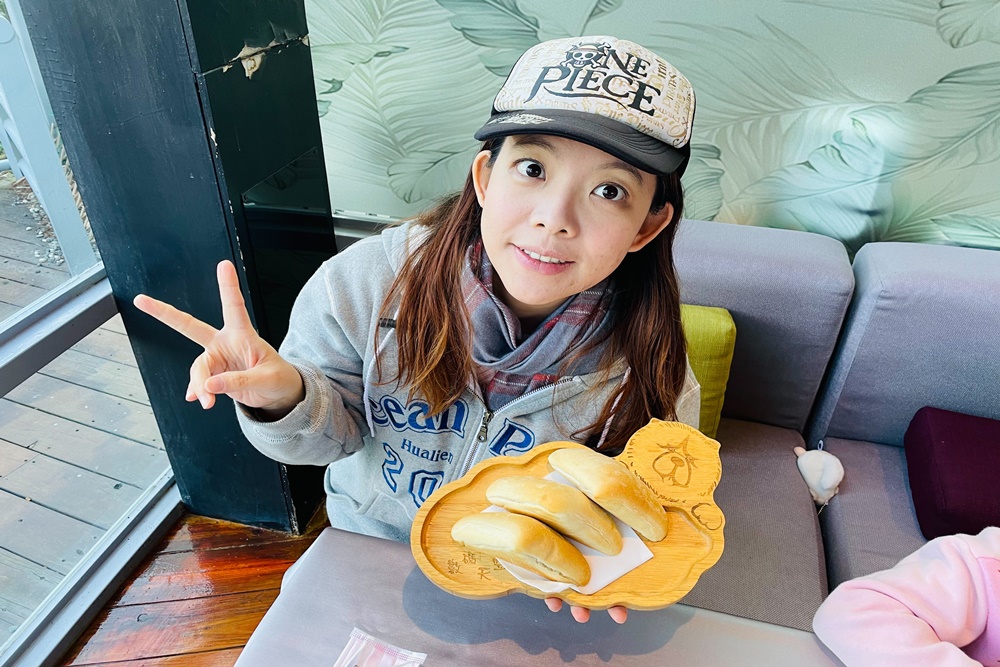 新竹【數碼天空景觀餐廳】菜單資訊和風景視野分享，鬆獅犬好可愛