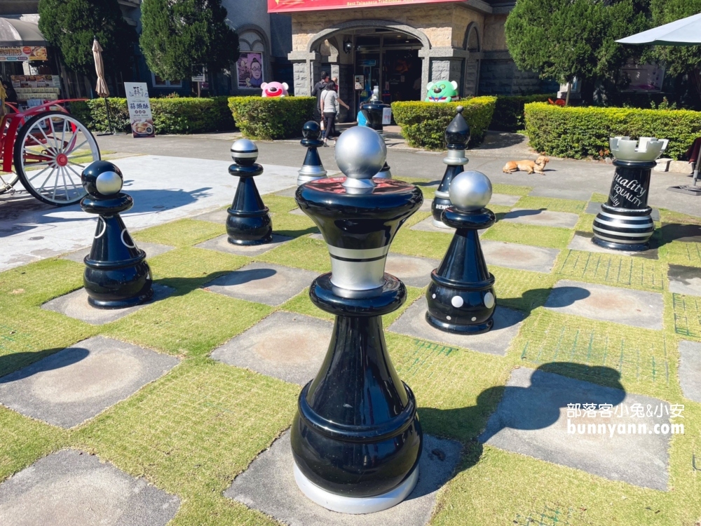 有著巨大西洋棋盤的元首館也太美了，南投埔里順遊的好地方。