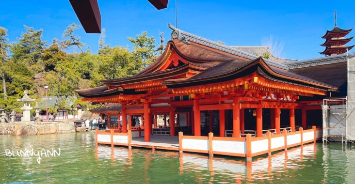 2023日本【嚴島神社】漂浮海上紅色鳥居，島上好多小鹿散步!! @小兔小安*旅遊札記