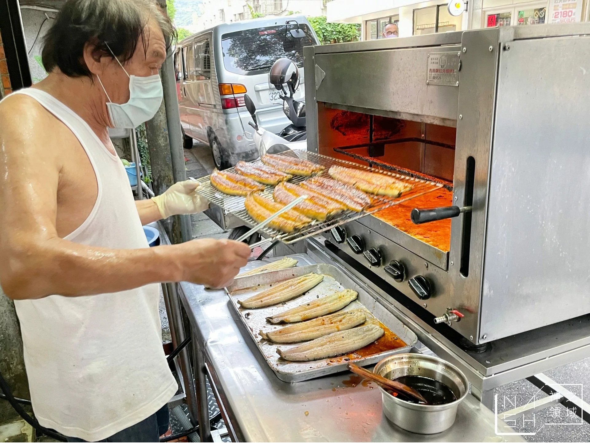 川珍鰻魚專賣店，白燒蒲燒鰻魚都超級好吃，火雲邪神料理王